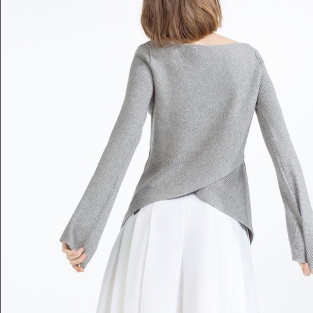 Zara: Grey Sweater, Crossover Back Bell Sleeves L